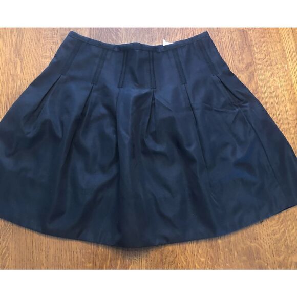 GAP Black Mini-Skirt with Pleat Darts & Pockets Size 8 - Picture 2 of 11
